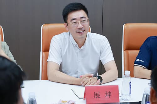 斯坦德生物醫藥事業群的領航者展坤總經理致